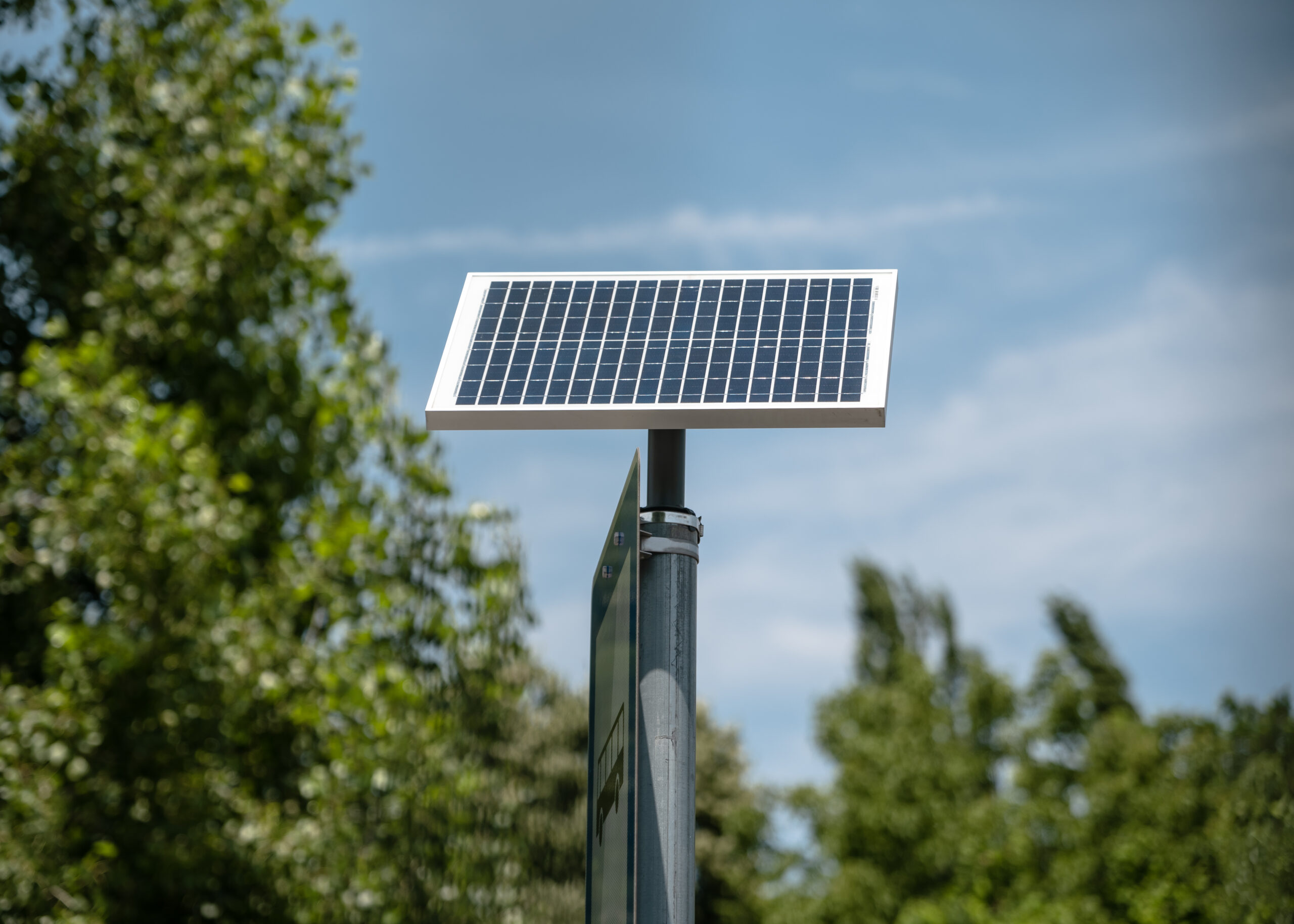 Napelemes, energiafüggetlen SmartPage rendszer